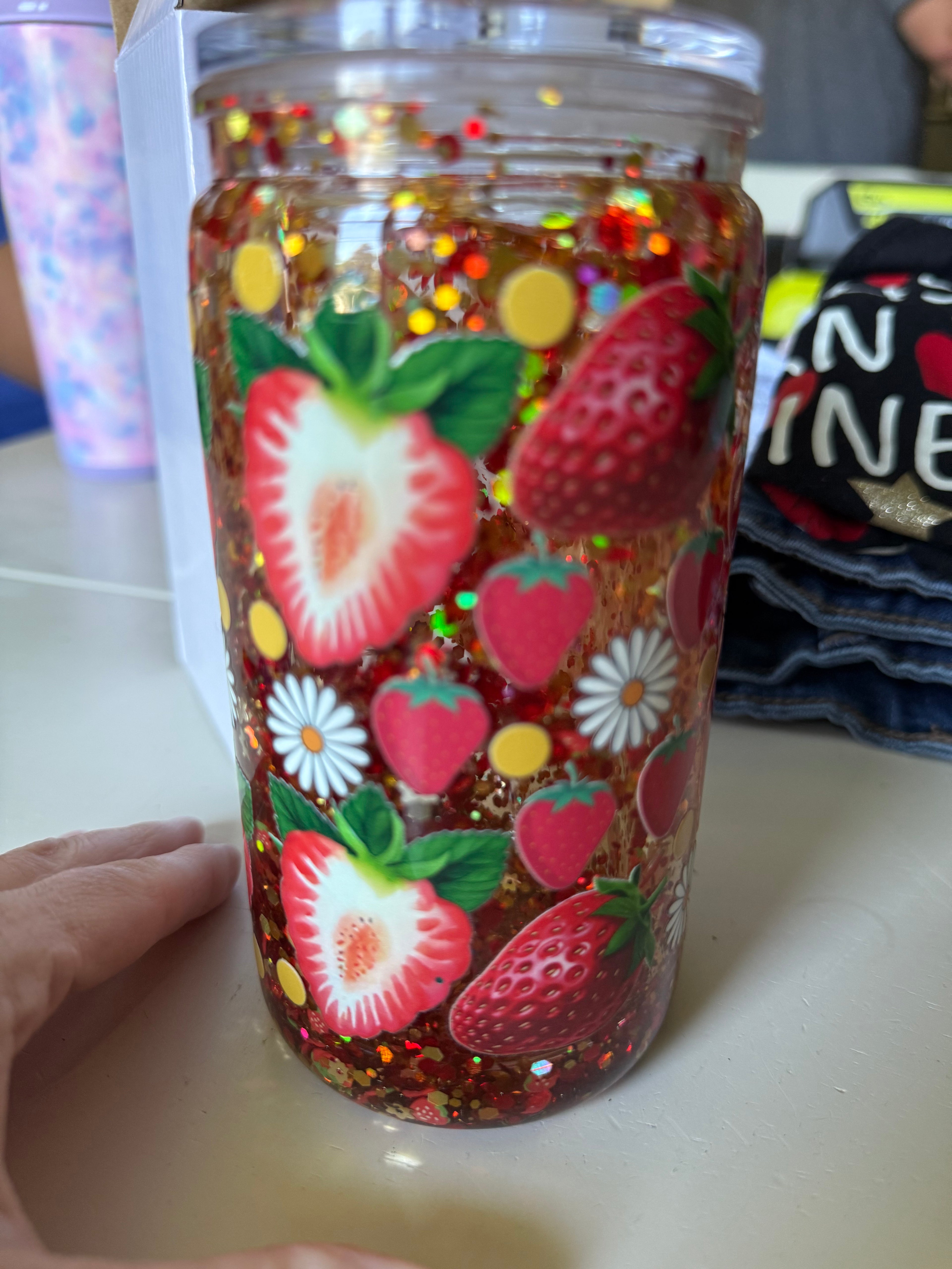 strawberry snow globe cup 16oz